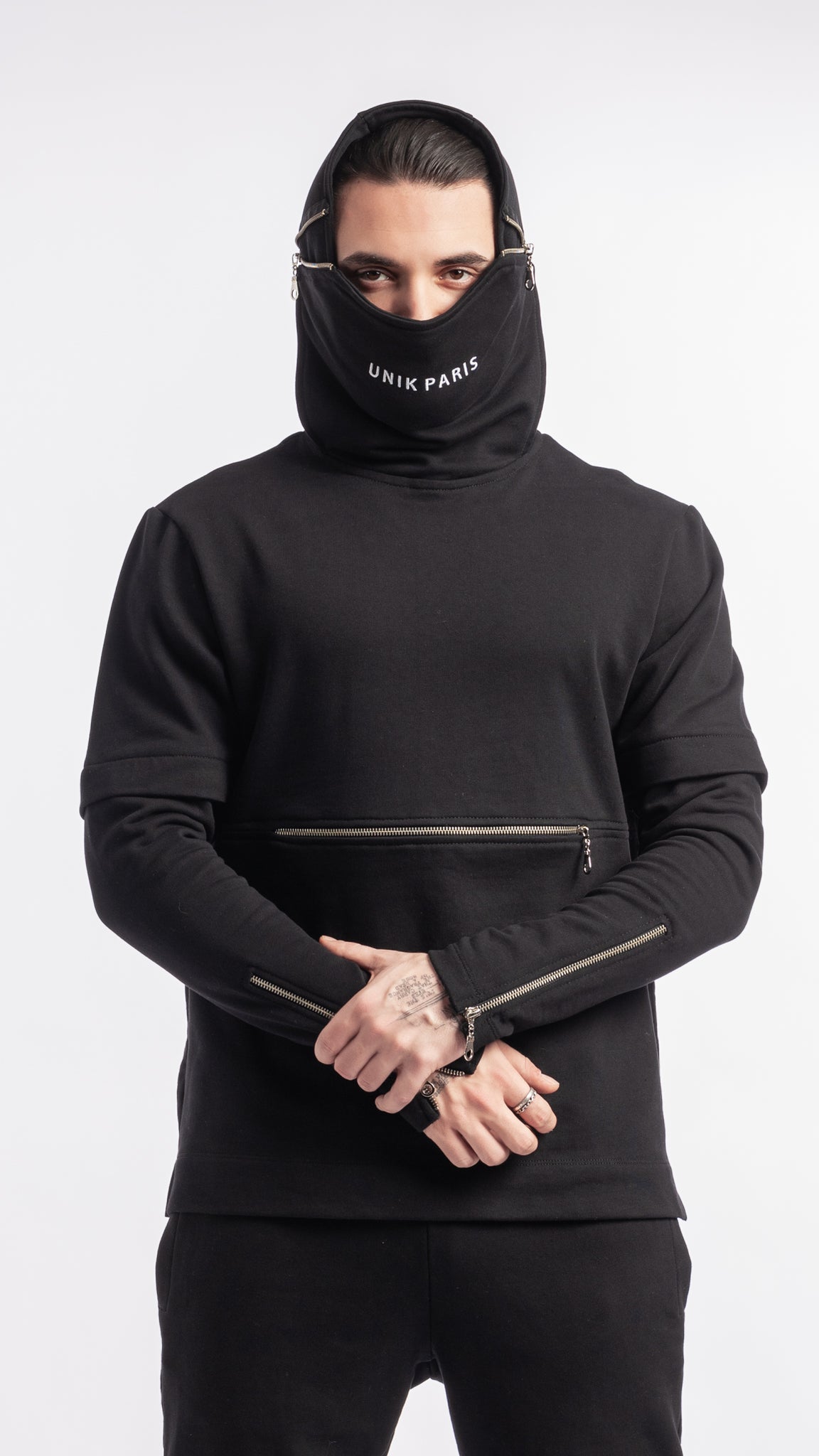 Sweat noir à capuche Unik Paris en coton avec logo brodé
