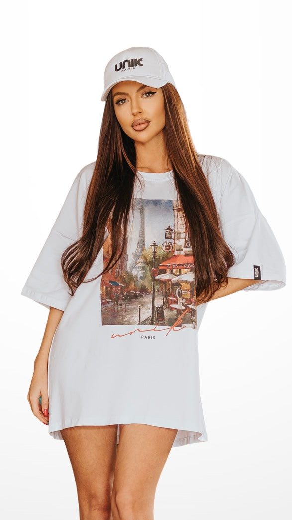 OVERSIZED WHITE TSHIRT WITH PRINT
